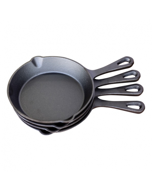 SET VAN 4 KLEINE SKILLETS